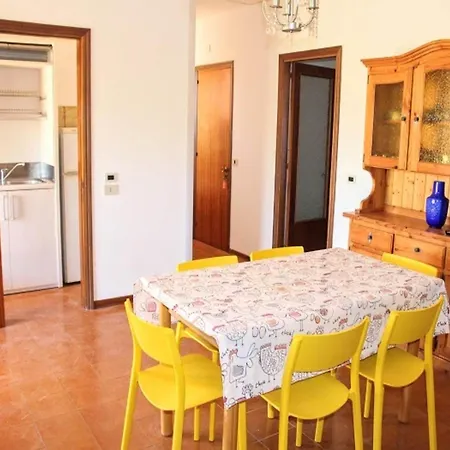 With Balcony And Parking Space Apartman *
