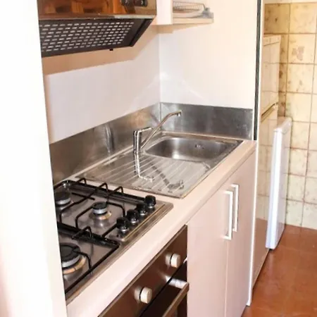 Apartman With Balcony And Parking Space